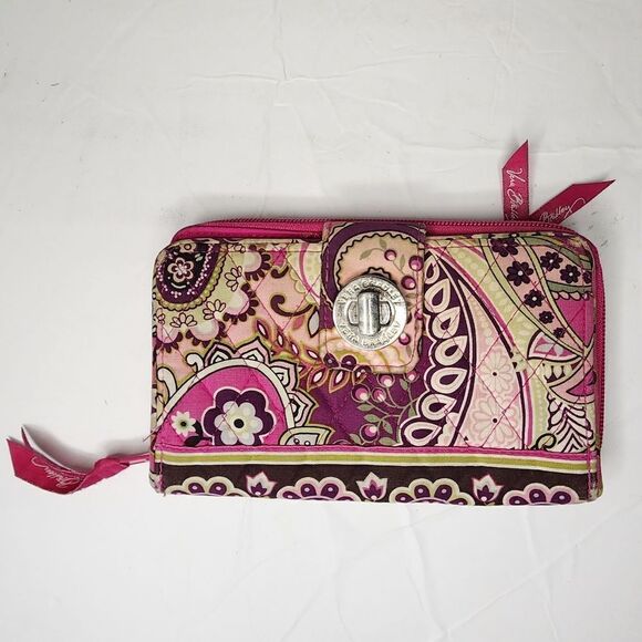 Vera Bradley Zip Around Quilted Floral Print fabric Wallet - Picture 1 of 7